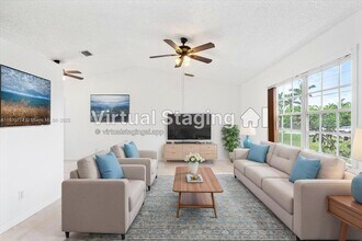 3749 SW Kasin St in Port St. Lucie, FL - Building Photo - Building Photo