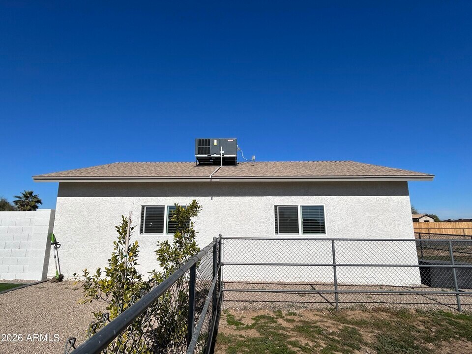 14039 N 181st Ave in Surprise, AZ - Building Photo