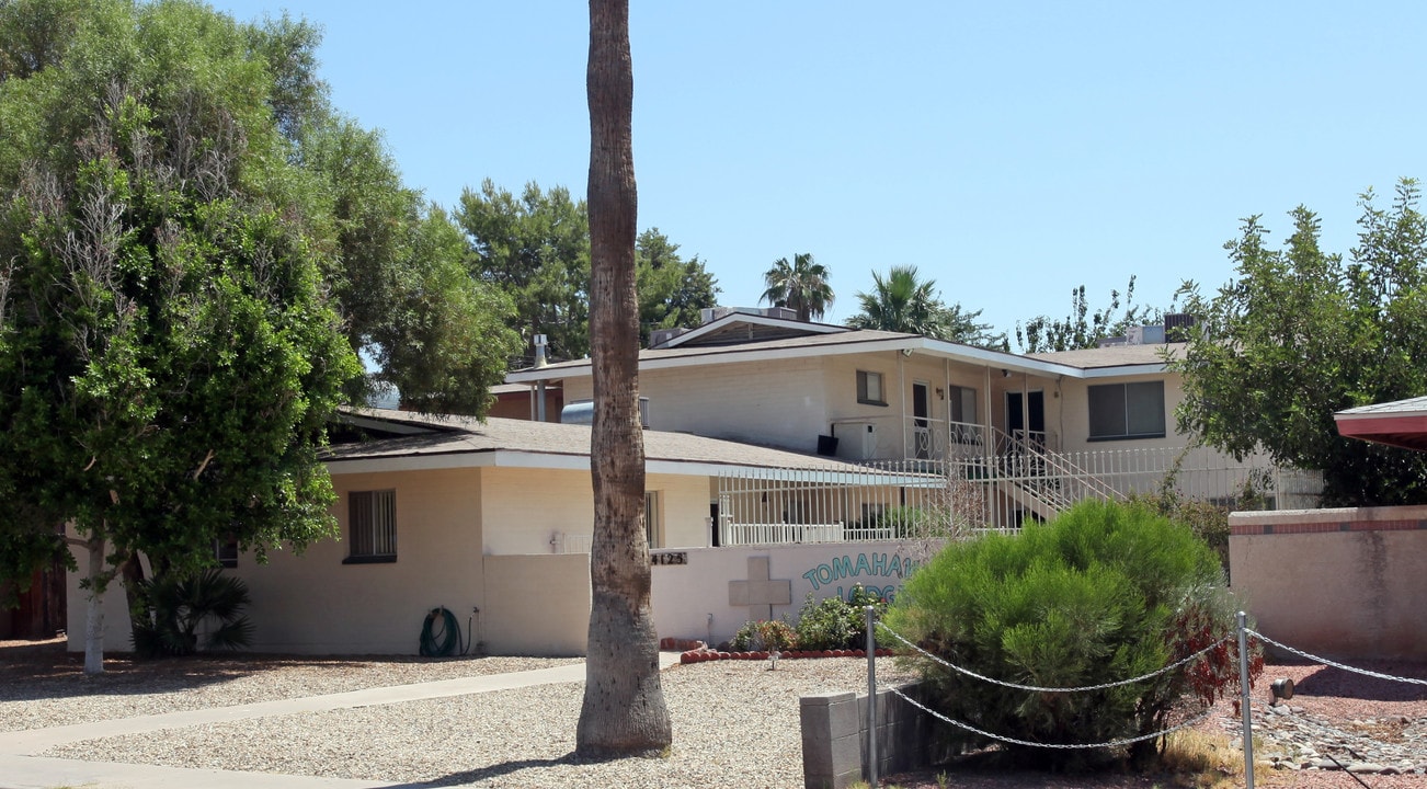 Tomahawk Lodge in Phoenix, AZ - Foto de edificio