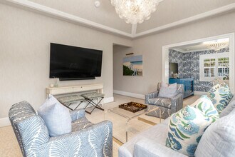 146 Sunset Ave in Palm Beach, FL - Building Photo - Building Photo