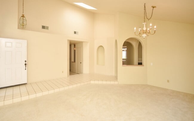 734 Lockwood Pl in Oceanside, CA - Building Photo - Building Photo