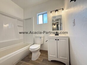 1651 N Louis Ln in Tucson, AZ - Building Photo - Building Photo