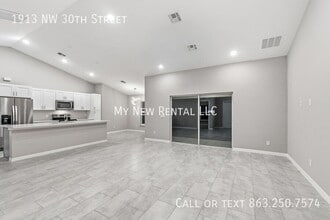 1913 NW 30th St in Cape Coral, FL - Building Photo - Building Photo