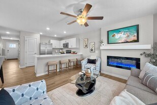 Painted Woods Villas in Waukee, IA - Building Photo