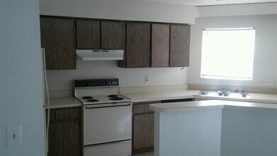 3648 Meriden Ave in Oldsmar, FL - Building Photo - Building Photo