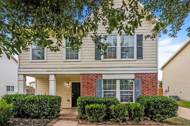 20014 Rustic Lake Ln