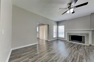 4106 King Cotton Ln in Missouri City, TX - Building Photo - Building Photo
