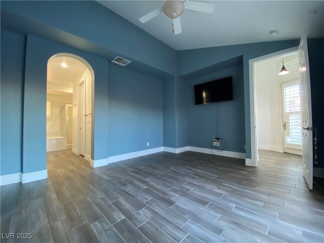 24 Cerchio Centrale in Henderson, NV - Building Photo - Building Photo