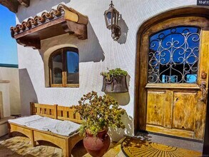 1594 Crespo Dr in San Diego, CA - Building Photo - Building Photo