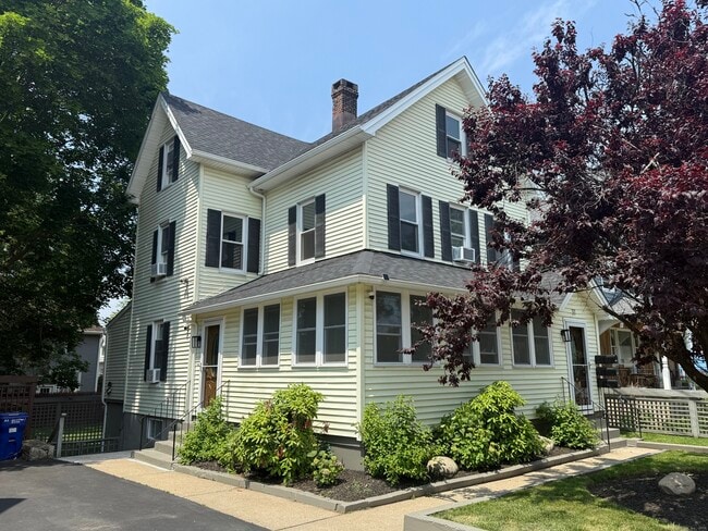 property at 37 Quintard Ave