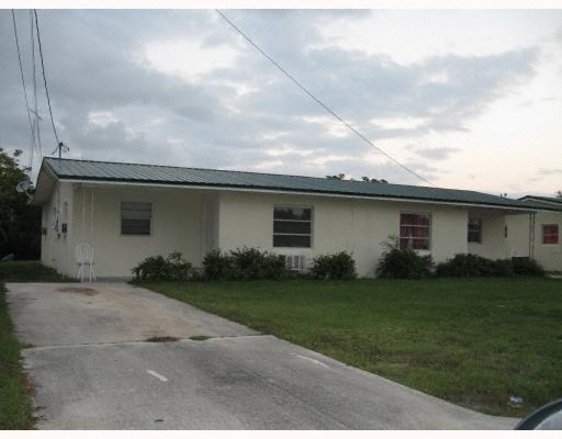 506-608 Holly Ave in Fort Pierce, FL - Building Photo - Building Photo