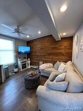 74 Prospect St in Huntington, NY - Building Photo - Building Photo