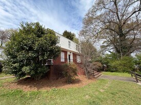 1143 N Broad St in Rome, GA - Building Photo