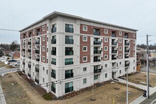 976 Simcoe St N in Oshawa, ON - Building Photo