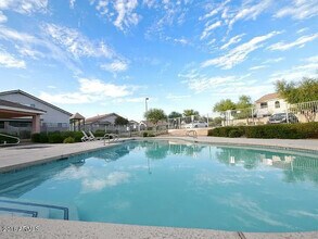 16036 N 11th Ave in Phoenix, AZ - Building Photo - Building Photo