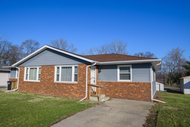 5266-68 Plaza Ave in Portage, IN - Building Photo - Building Photo