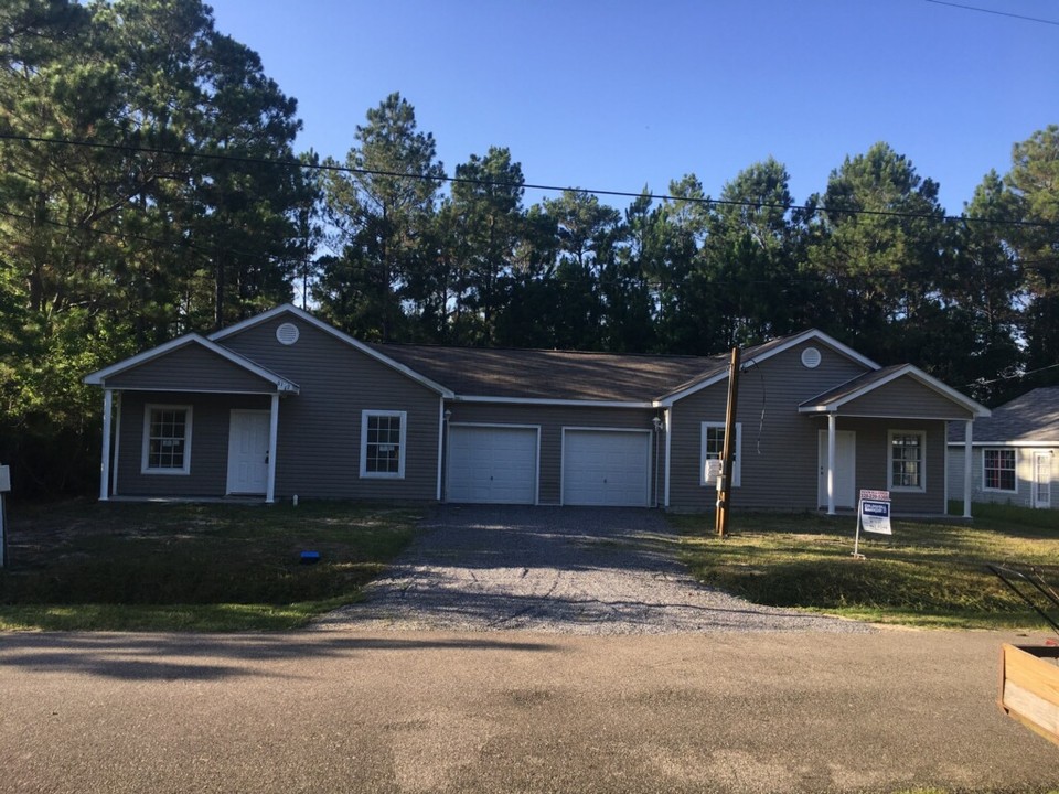 E. Jackson Duplex in Bay St. Louis, MS - Building Photo