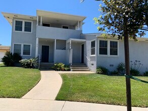 917 W 29th Pl in San Pedro, CA - Foto de edificio - Building Photo