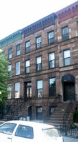 528 9th St Apartments