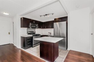 1155 Warburton Ave, Unit 8Y in Yonkers, NY - Building Photo - Building Photo