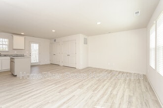 2808 Carrollwood Dr in Winston-Salem, NC - Building Photo - Building Photo