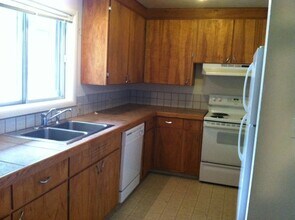 870 E 24th Ave-Unit -870 in Eugene, OR - Building Photo - Building Photo