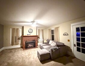 323 S Janesville St in Whitewater, WI - Building Photo - Building Photo