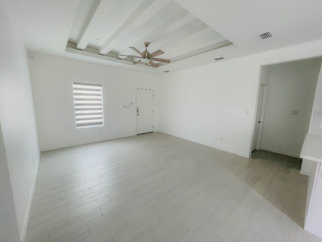 1623 W Smt Dr-Unit -Apt 2 in Pharr, TX - Foto de edificio - Building Photo