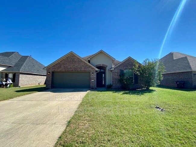 property at 2168 Sweet Bay Cir