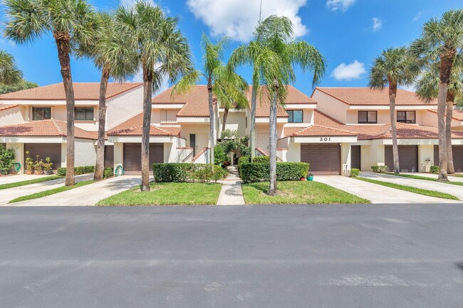 301 Sea Oats Dr in Juno Beach, FL - Building Photo - Building Photo