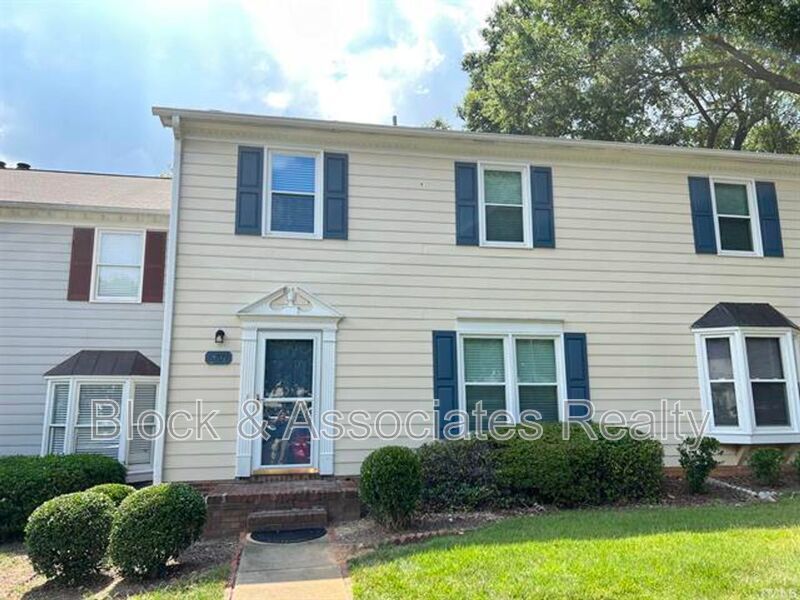6709 Tattershale Ct in Raleigh, NC - Building Photo