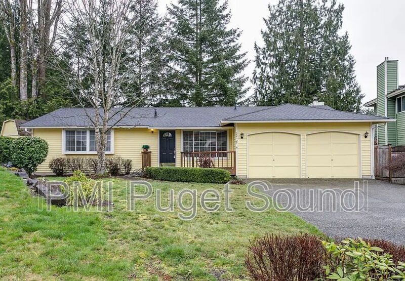 22127 NE 9th Pl in Redmond, WA - Building Photo