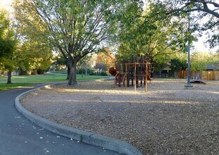 2179 Bella Casa St in Davis, CA - Building Photo - Building Photo