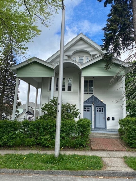 11 Woodford St Rentals in Worcester, MA