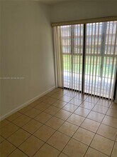 9608 W McNab Rd in Tamarac, FL - Building Photo - Building Photo