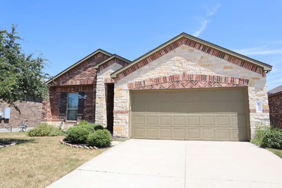 6912 Longford Trail in Austin, TX - Building Photo