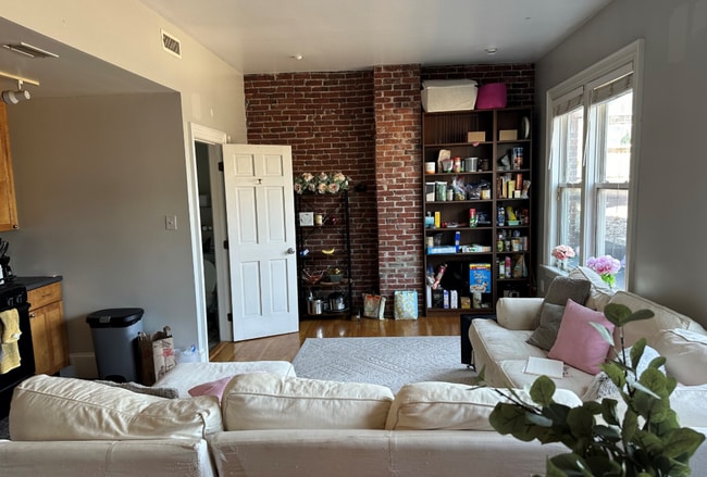 605 Dorchester Ave, Unit 3