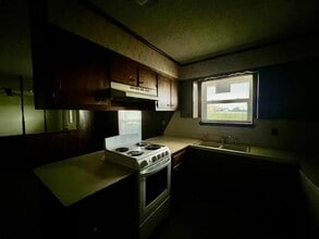 204 Karem Cir in Woodway, TX - Building Photo - Building Photo