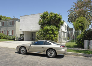 1312 N Citrus Ave in Los Angeles, CA - Building Photo - Building Photo