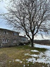 221 Hottenstein Rd in Kutztown, PA - Foto de edificio - Building Photo