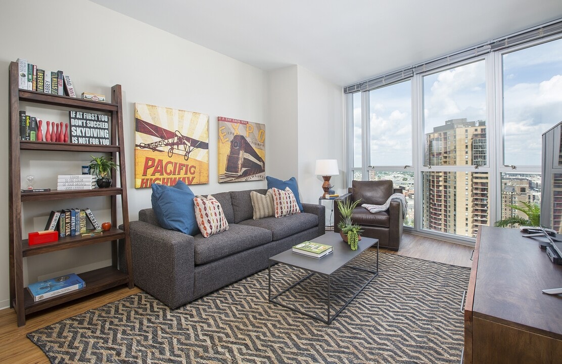 LPM Apartments in Minneapolis, MN - Building Photo