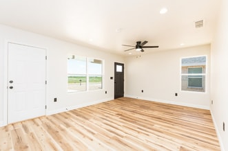 124 Chisum Dr in Clovis, NM - Building Photo - Building Photo