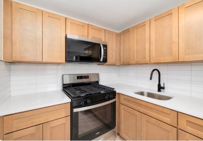 921 Tyson Ave in Philadelphia, PA - Building Photo - Building Photo