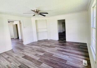 382 Wesley St in Spartanburg, SC - Building Photo - Building Photo
