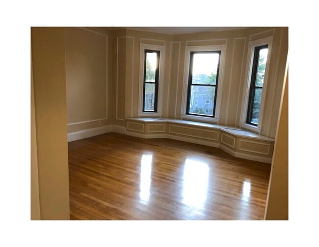 property at 40 Rockview St