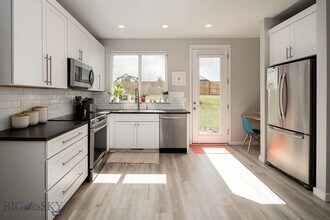 4460 Shadowglen Dr in Bozeman, MT - Building Photo - Building Photo