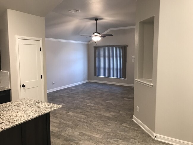 5810 Luminous Ln in Killeen, TX - Building Photo - Building Photo