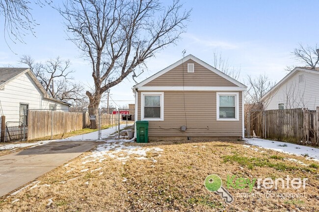 1038 Richmond S in Wichita, KS - Building Photo - Building Photo