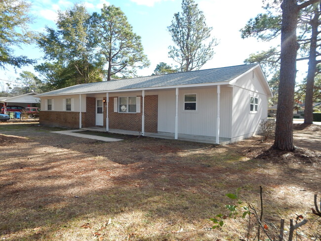 341 Lancaster Rd in Wilmington, NC - Building Photo - Building Photo