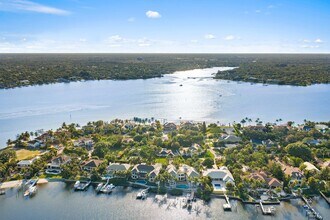 18799 Rio Vista Dr in Jupiter, FL - Building Photo - Building Photo